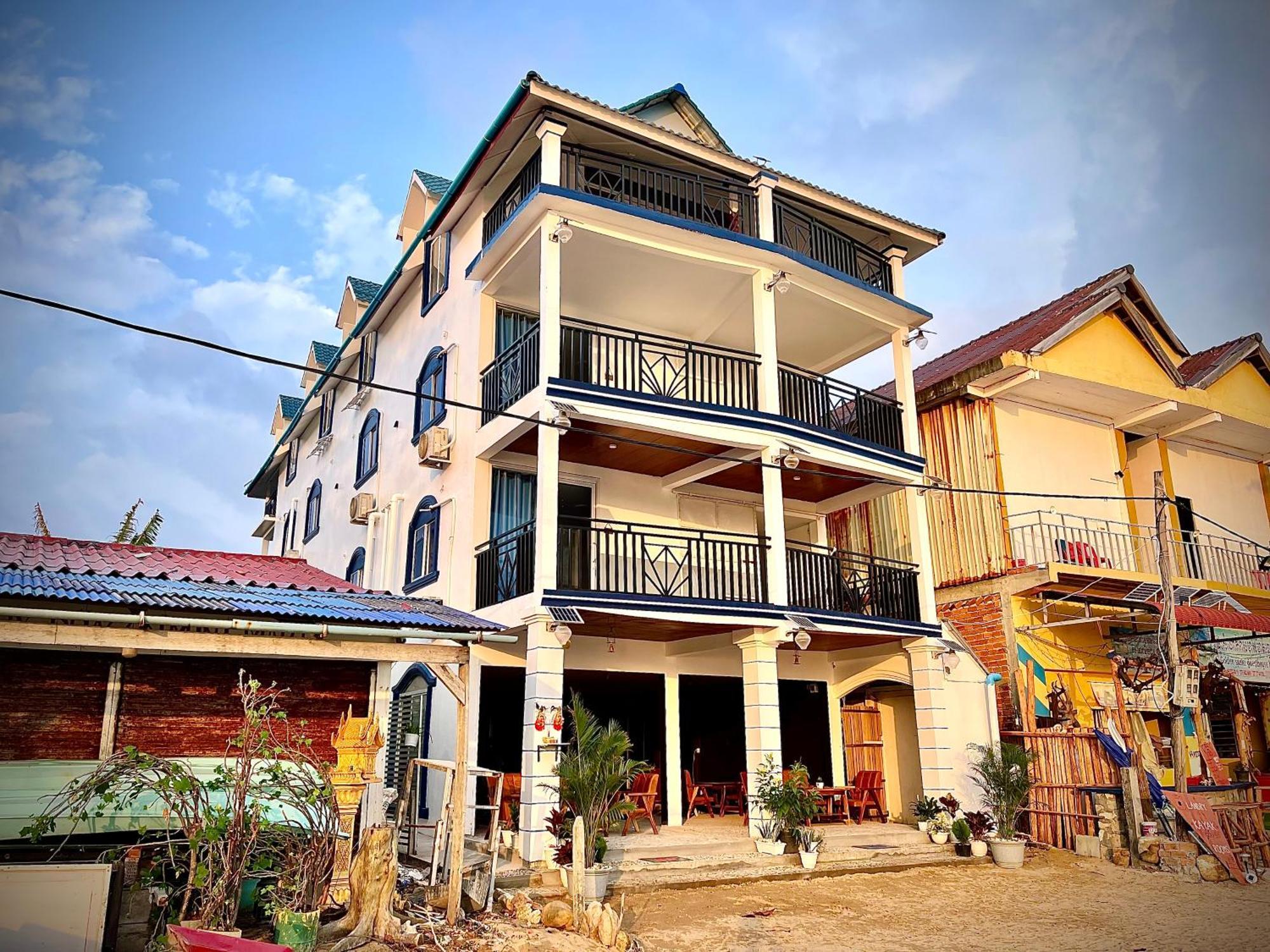 Coral Hotel Koh Rong Sanloem Exterior photo