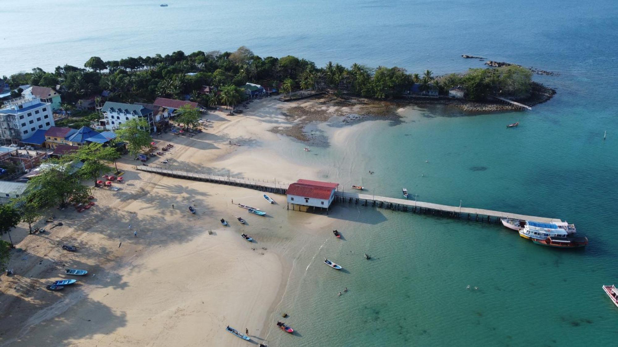Coral Hotel Koh Rong Sanloem Exterior photo