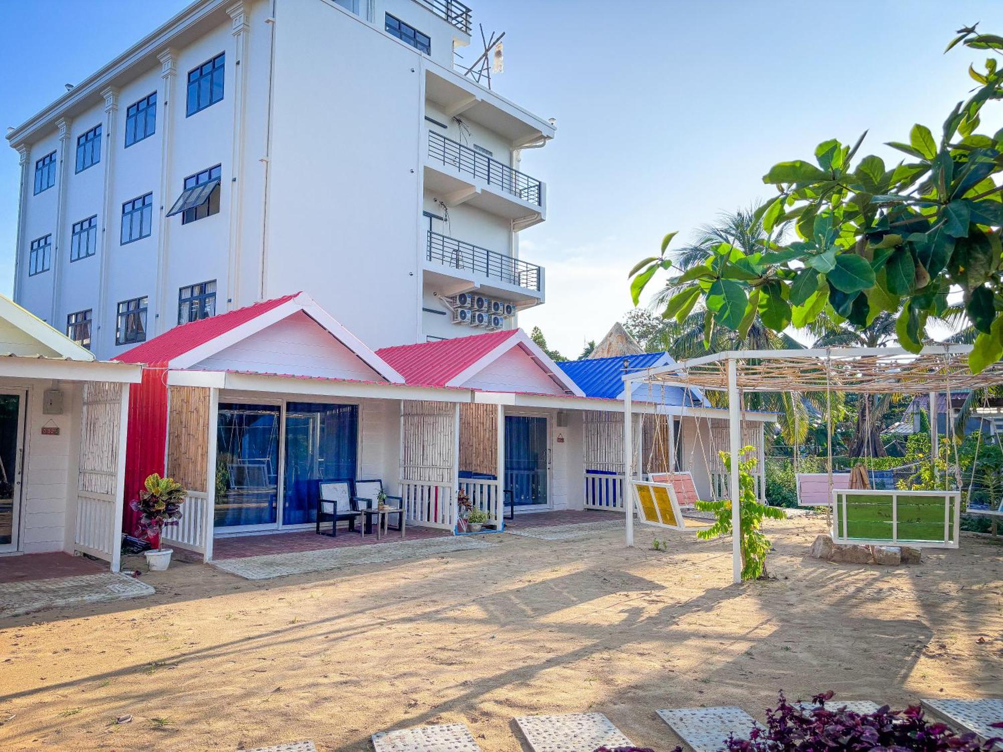 Coral Hotel Koh Rong Sanloem Exterior photo